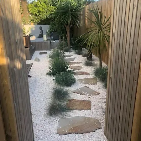 Belle Villa, Piscine Chauffée à 250m Des Plages Villa