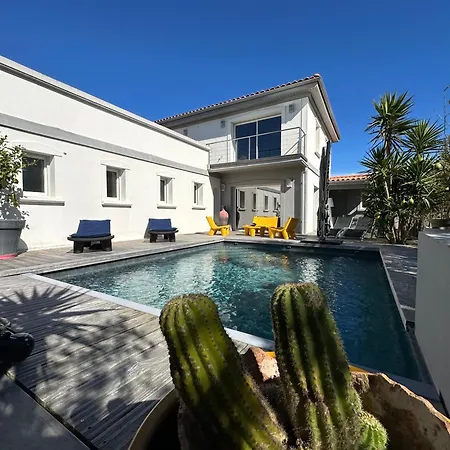 Belle Villa, Piscine Chauffee A 250m Des Plages Biarritz